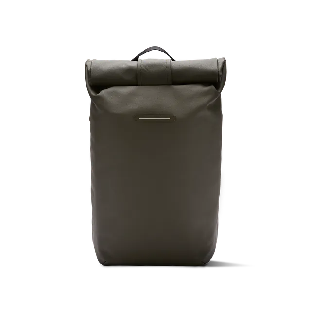 horizn-studios-sofo-rolltop-backpack-dark-olive-wachsender-rucksack-aus-gewachst image 1