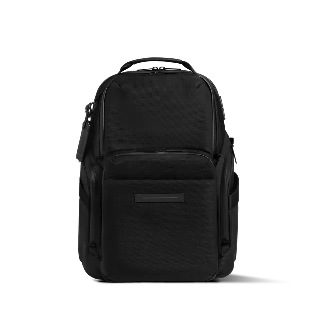 horizn-studios-midtown-backpack-all-black-hochwertiger-nylon-rucksack-mit-laptop image 1