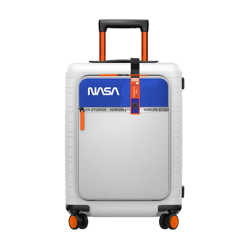 horizn-studios-m5-nasa-edition-cabin-trolley-white-nasa-blue-mit-fronttasche-55- image 1