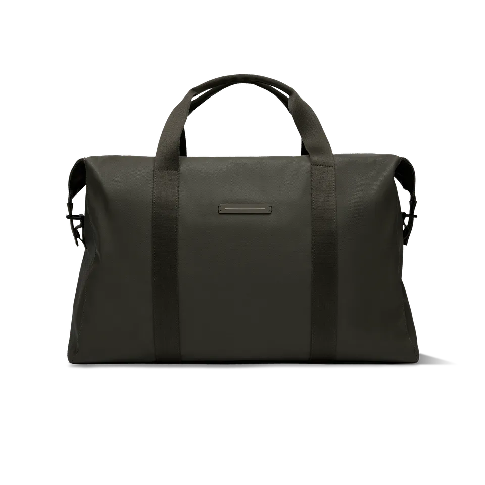 horizn-studios-sofo-weekender-l-dark-olive-reisetasche-aus-recyceltem-gewachstem image 1
