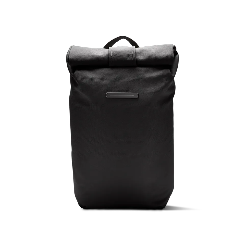 horizn-studios-sofo-rolltop-backpack-all-black-recycelter-wasserabweisender-cott image 1