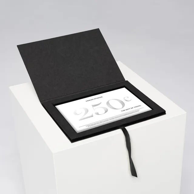 horizn-studios-boxed-gift-card-geschenkkarte-im-wert-von-250-in-light-quartz-gre image 1