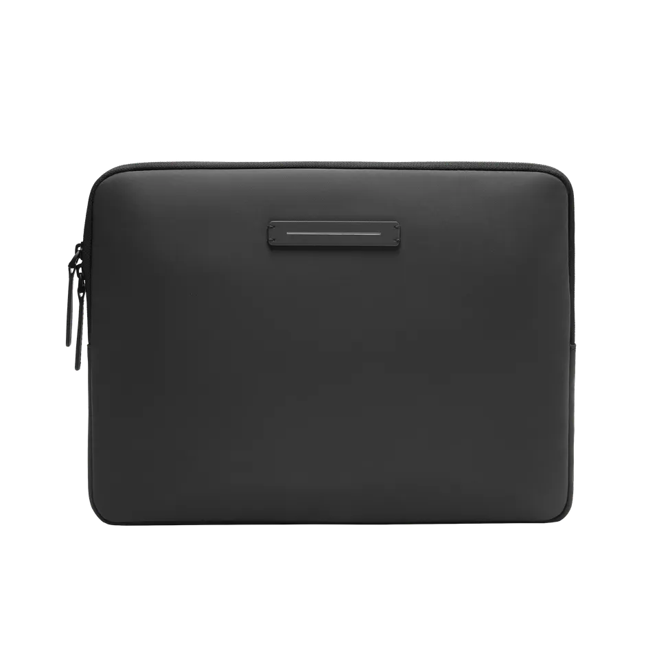 horizn-studios-gion-laptop-case-13-all-black-gepolsterte-laptoph-lle-aus-recycel image 1