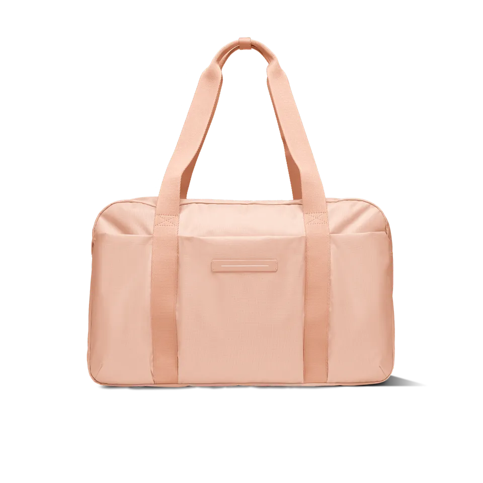 horizn-studios-shibuya-weekender-m-sand-rose-reisetasche-aus-recyceltem-rpet-rip image 1