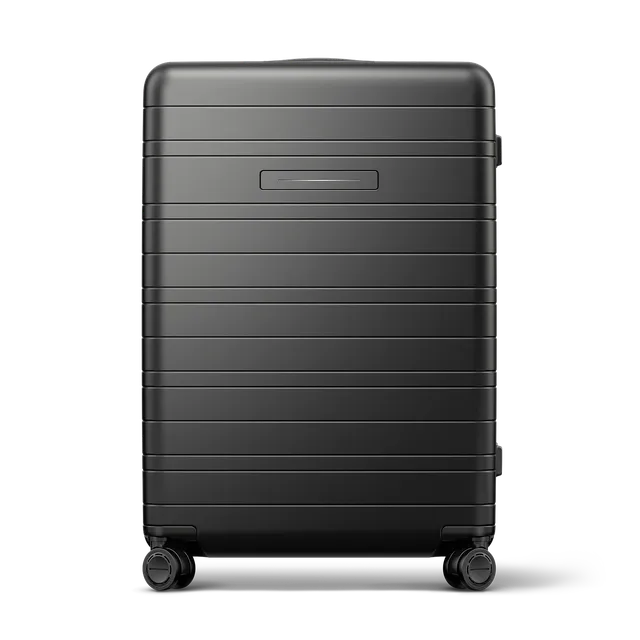 horizn-studios-h7-pro-all-black-premium-hard-shell-check-in-gr-e-l-77-cm image 1