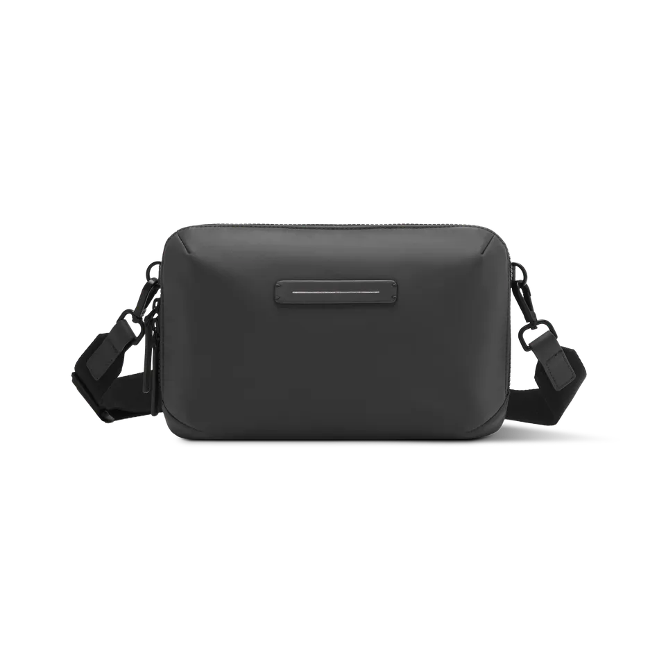 horizn-studios-gion-shoulder-bag-all-black-recyceltes-nylon image 1