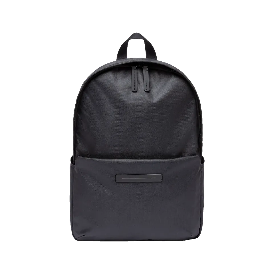 horizn-studios-shibuya-daypack-m-all-black-rucksack-aus-rpet-ripstop image 1