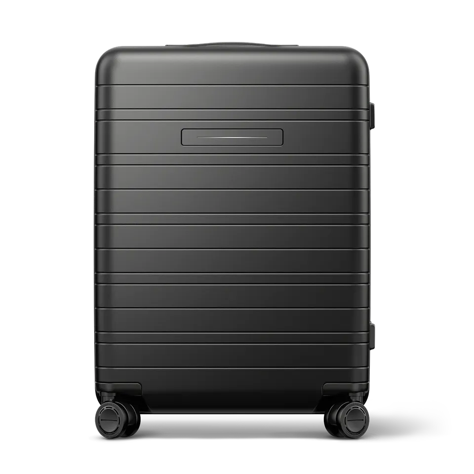 horizn-studios-h6-pro-check-in-m-64-cm-all-black-premium-hartschalen-trolley-mit image 1