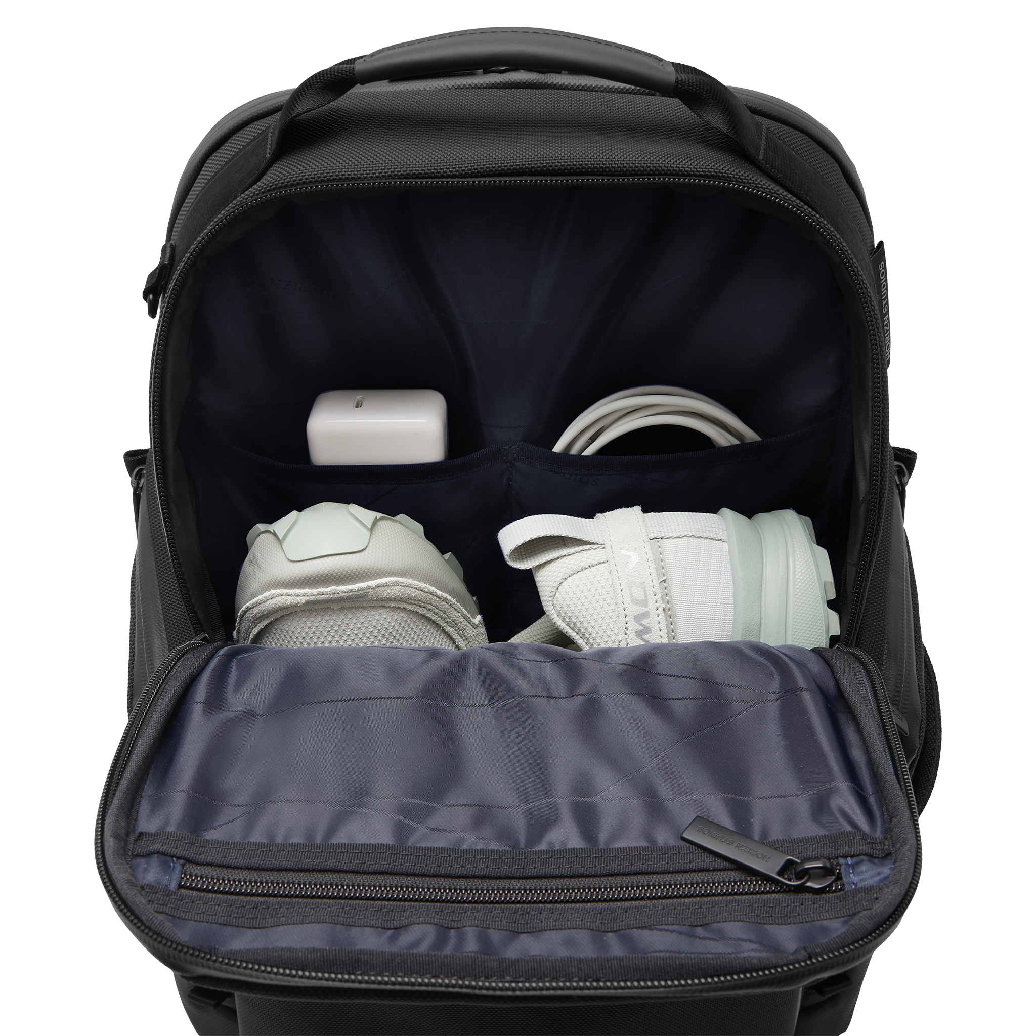 horizn-studios-midtown-backpack-all-black-hochwertiger-nylon-rucksack-mit-laptop image 7