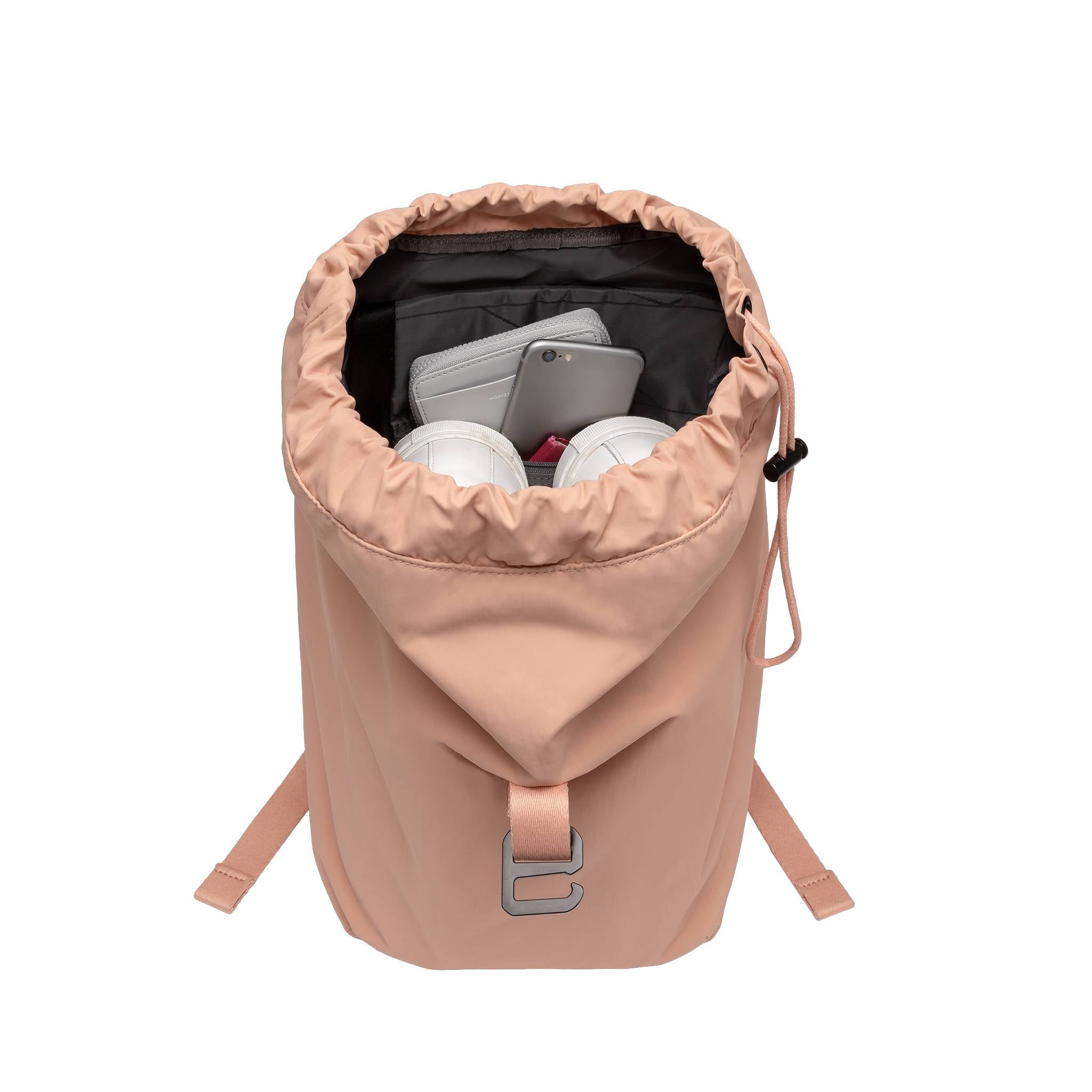 horizn-studios-chiado-backpack-stadt-rucksack-aus-recyceltem-nylon-sand-rose-15- image 4