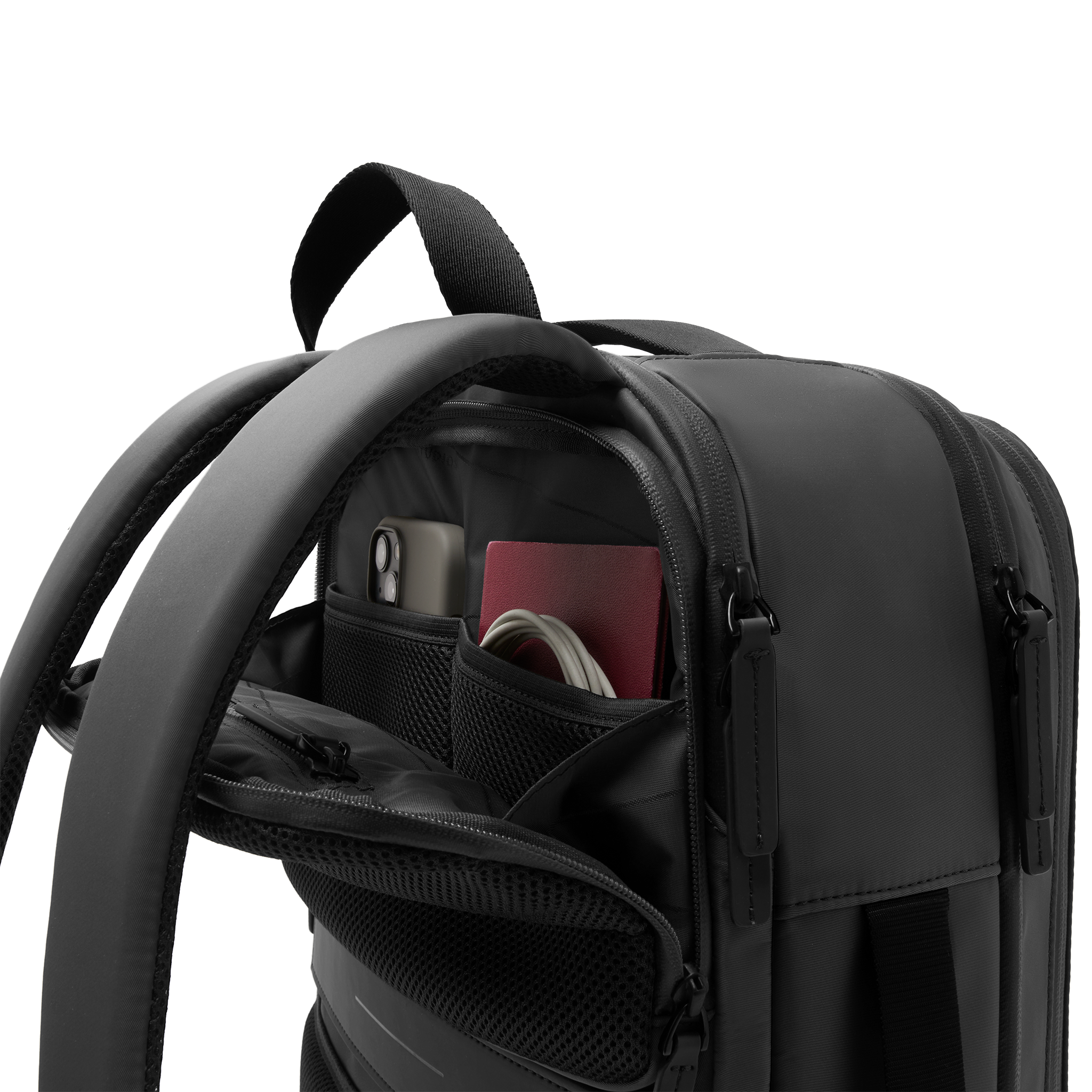 horizn-studios-gion-backpack-travel-all-black-recycled-nylon-wetterfester-reiser image 8