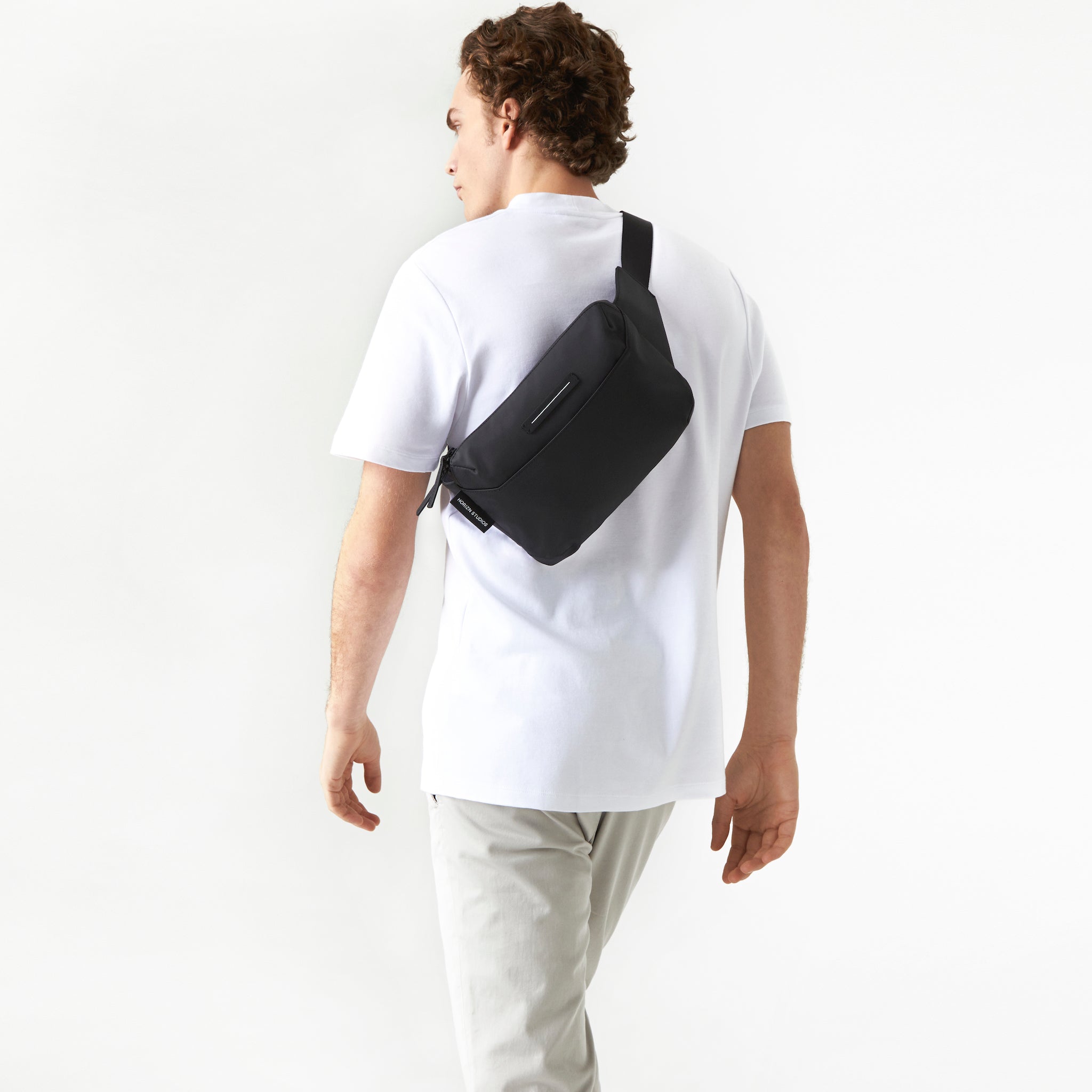 horizn-studios-gion-cross-body-bag-m-all-black-tarpaulin-gr-e-m image 4