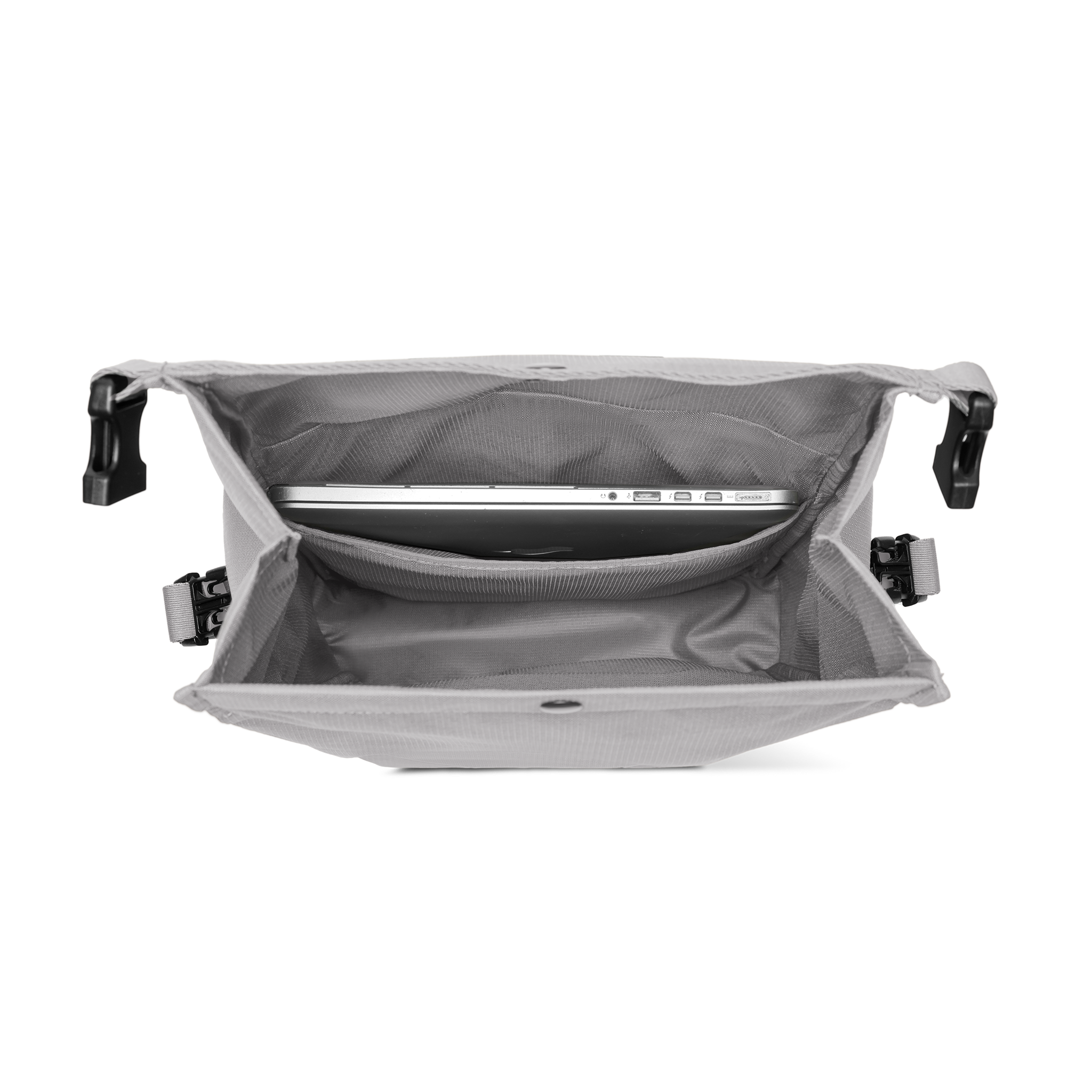 horizn-studios-shibuya-rolltop-light-quartz-grey-wasserdichter-rpet-ripstop-roll image 4