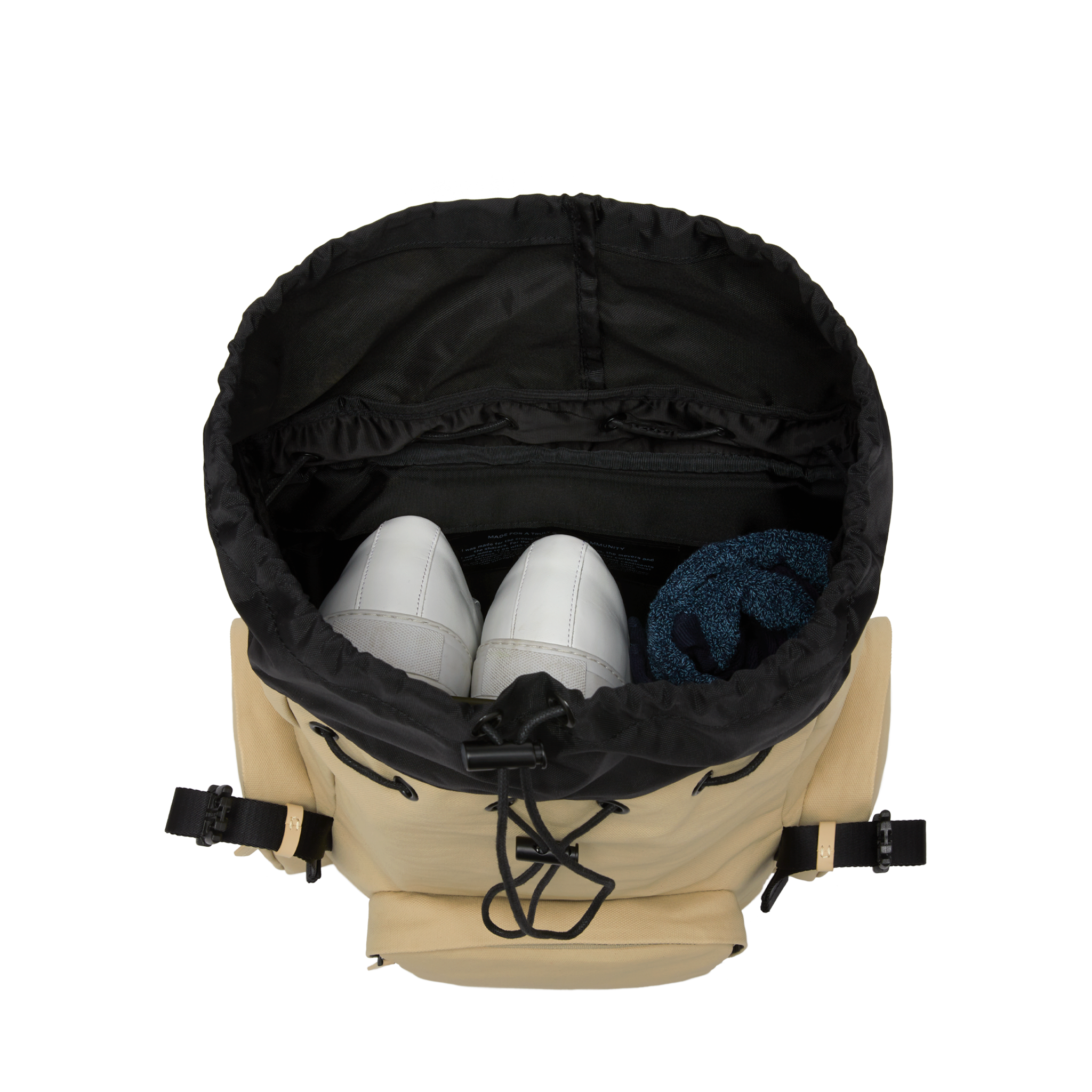 horizn-studios-sofo-backpack-commute-rucksack-sand-recyceltes-waxed-canvas image 7