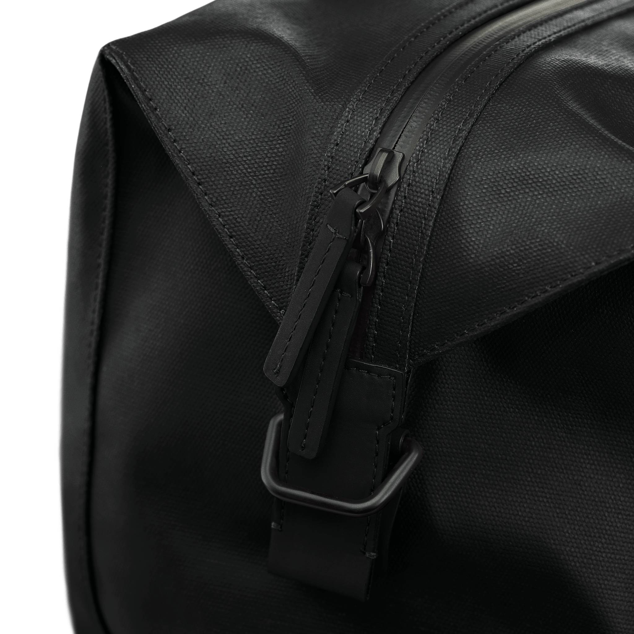 horizn-studios-sofo-weekender-l-schwarz-reisetasche-aus-recycelter-wasserdichter image 4