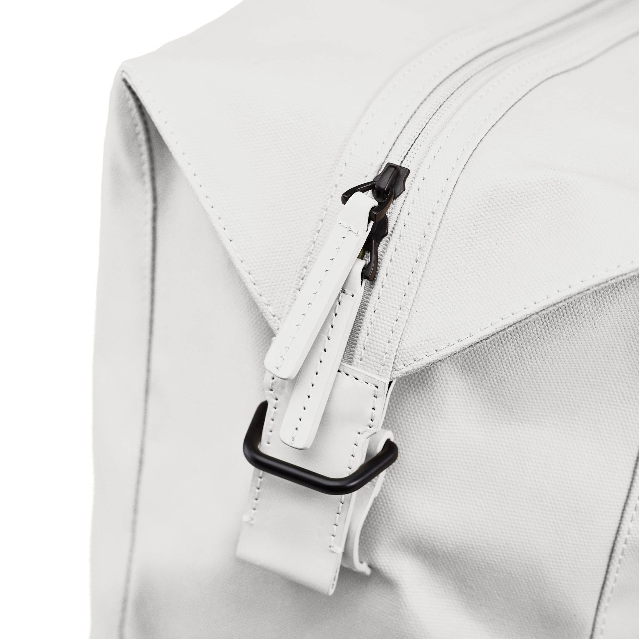 horizn-studios-sofo-weekender-m-all-white-reisetasche-aus-recyceltem-wasserabdic image 4