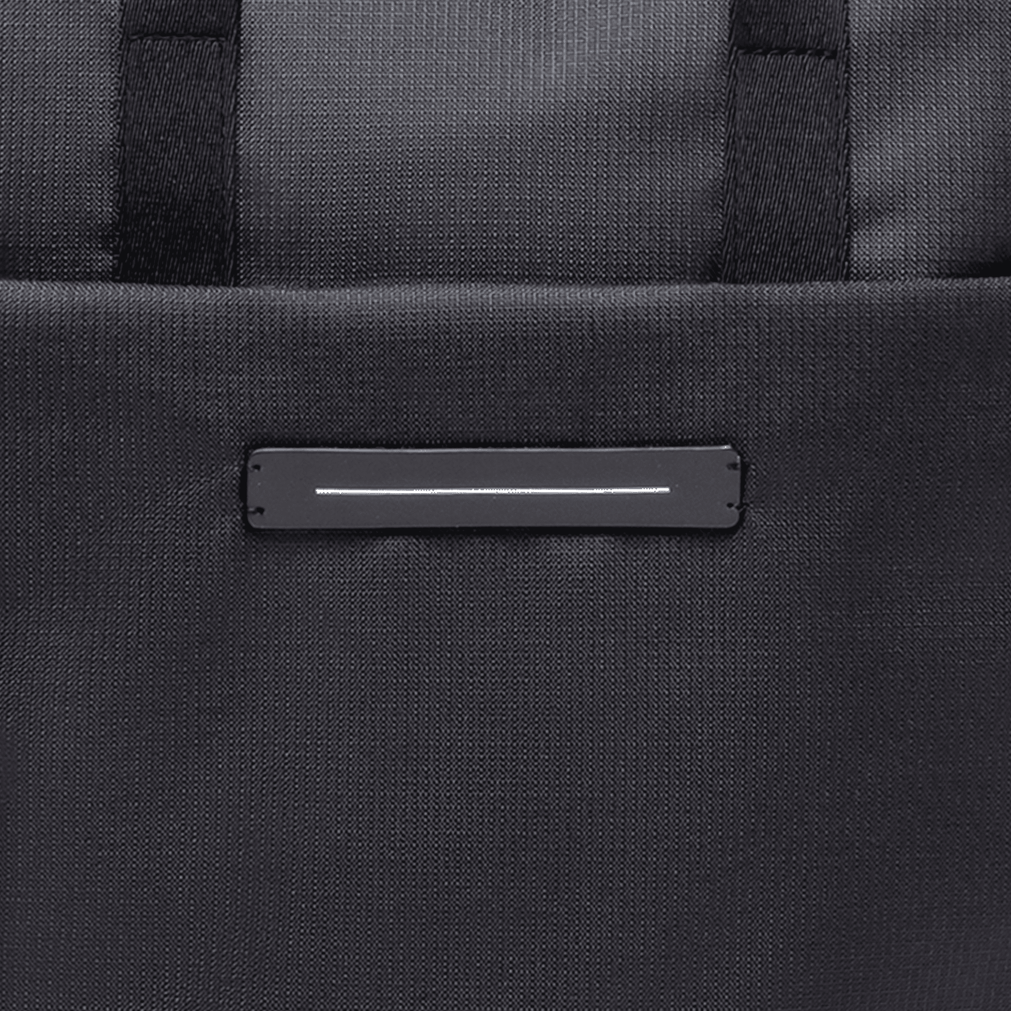 horizn-studios-shibuya-totepack-all-black-rpet-ripstop-tote-rucksack-gr-e-m image 6