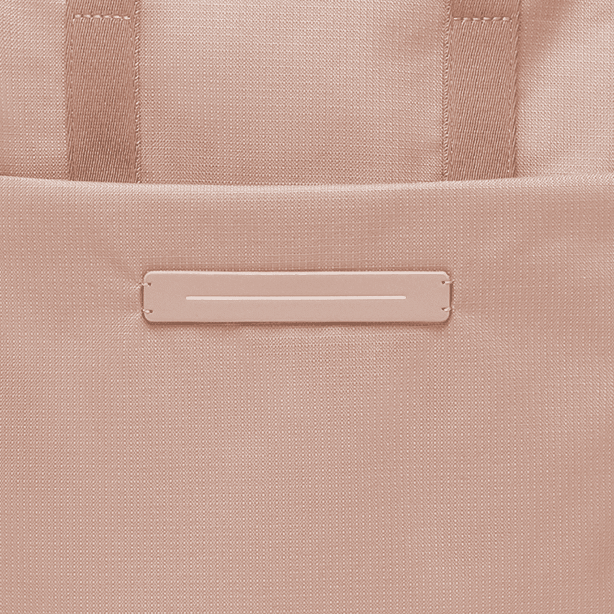 horizn-studios-shibuya-totepack-m-sand-rose-2-in-1-tote-rucksack-aus-rpet-ripsto image 4